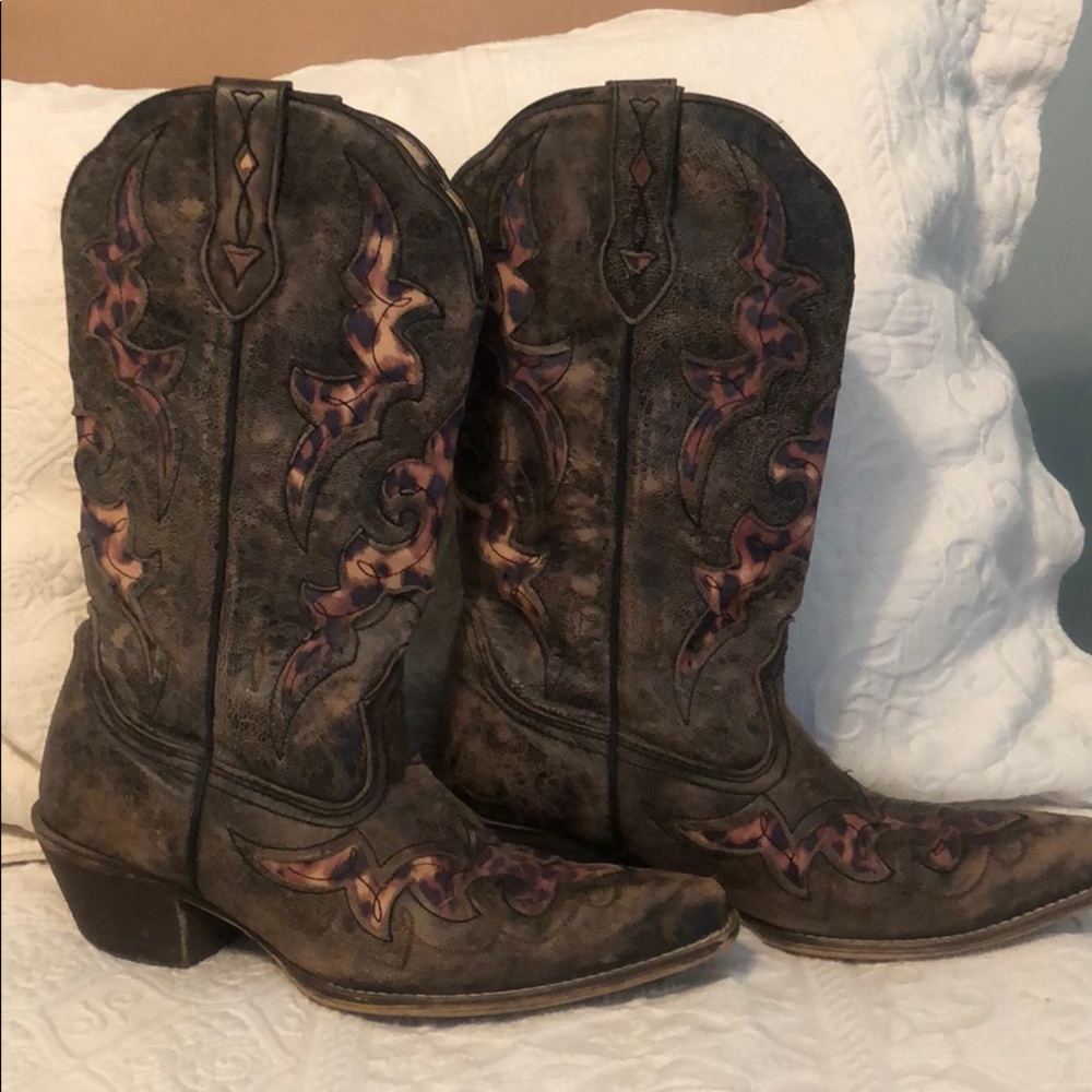 Women’s Laredo boots with Leopard print detail